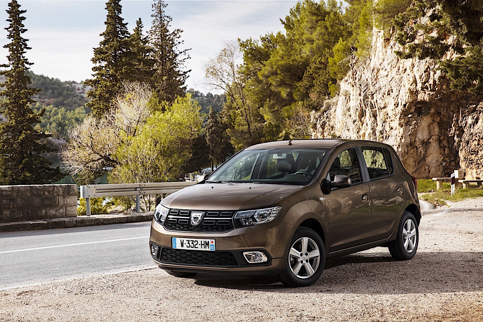 https://wcar.sets.lv/cars/Dacia/Sandero hečbeks/482b9e2e22863016497054af7082366a.jpg